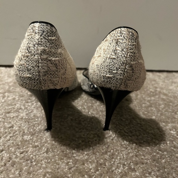 Chanel Tweed pumps - Picture 3 of 5